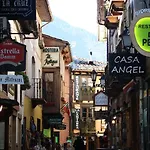 La Antigua Guest house