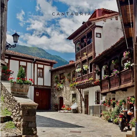 La Antigua 3*