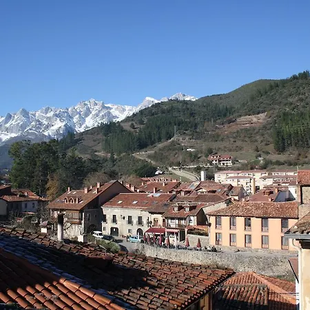 Pensionat La Antigua Potes