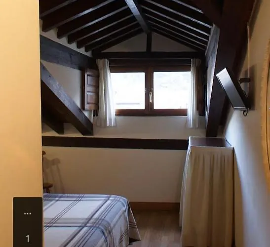 Pensionat La Antigua Potes