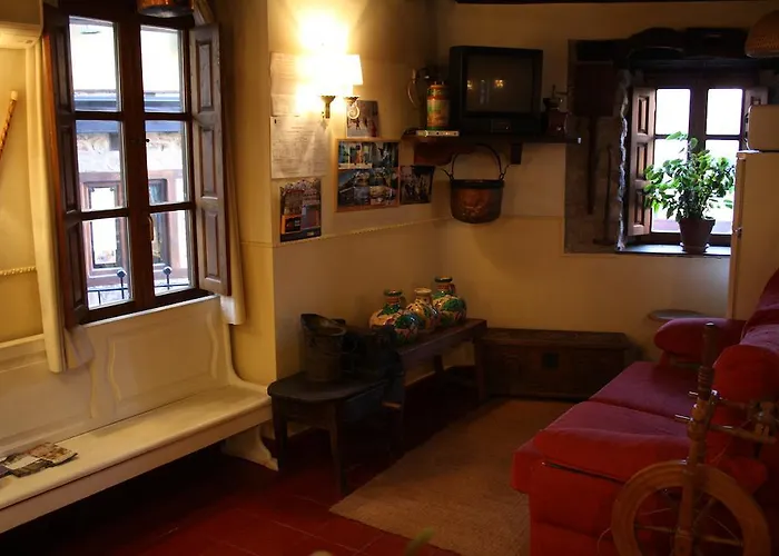 Pensionat La Antigua Potes