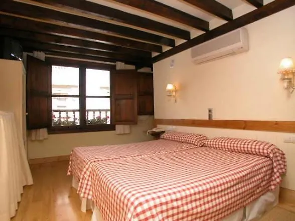 Pensionat La Antigua Potes