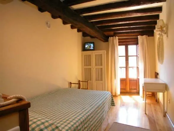 Pensionat La Antigua Potes